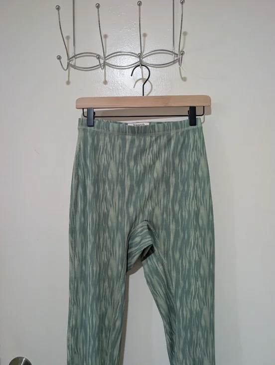 House of CB Erin Mesh Flared Trousers in Ivy Print - Picture 5 of 16